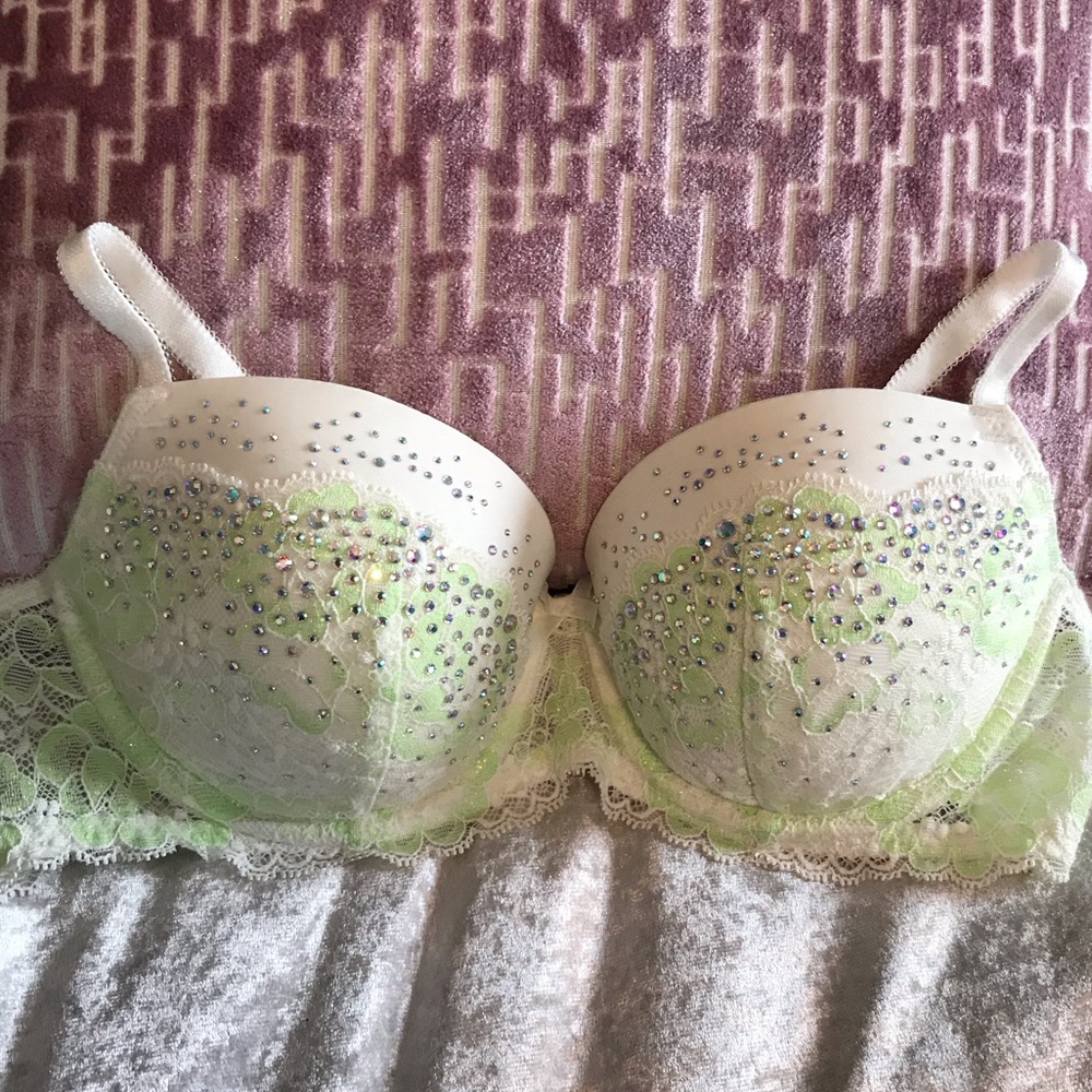 Victoria’s Secret Dream Angels Bra